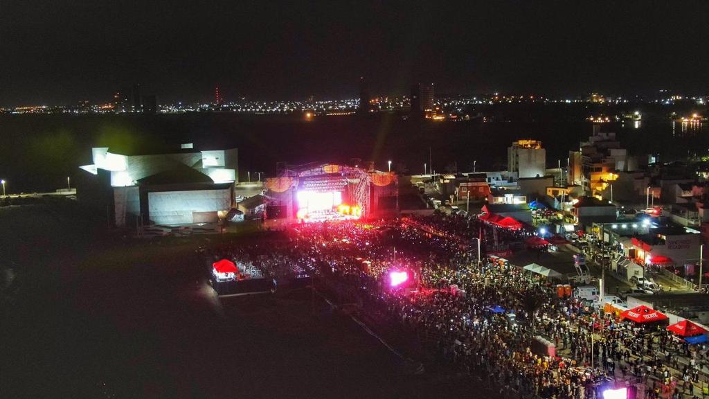 Exitazo, alrededor de 123 mil personas este viernes en el Salsa Fest