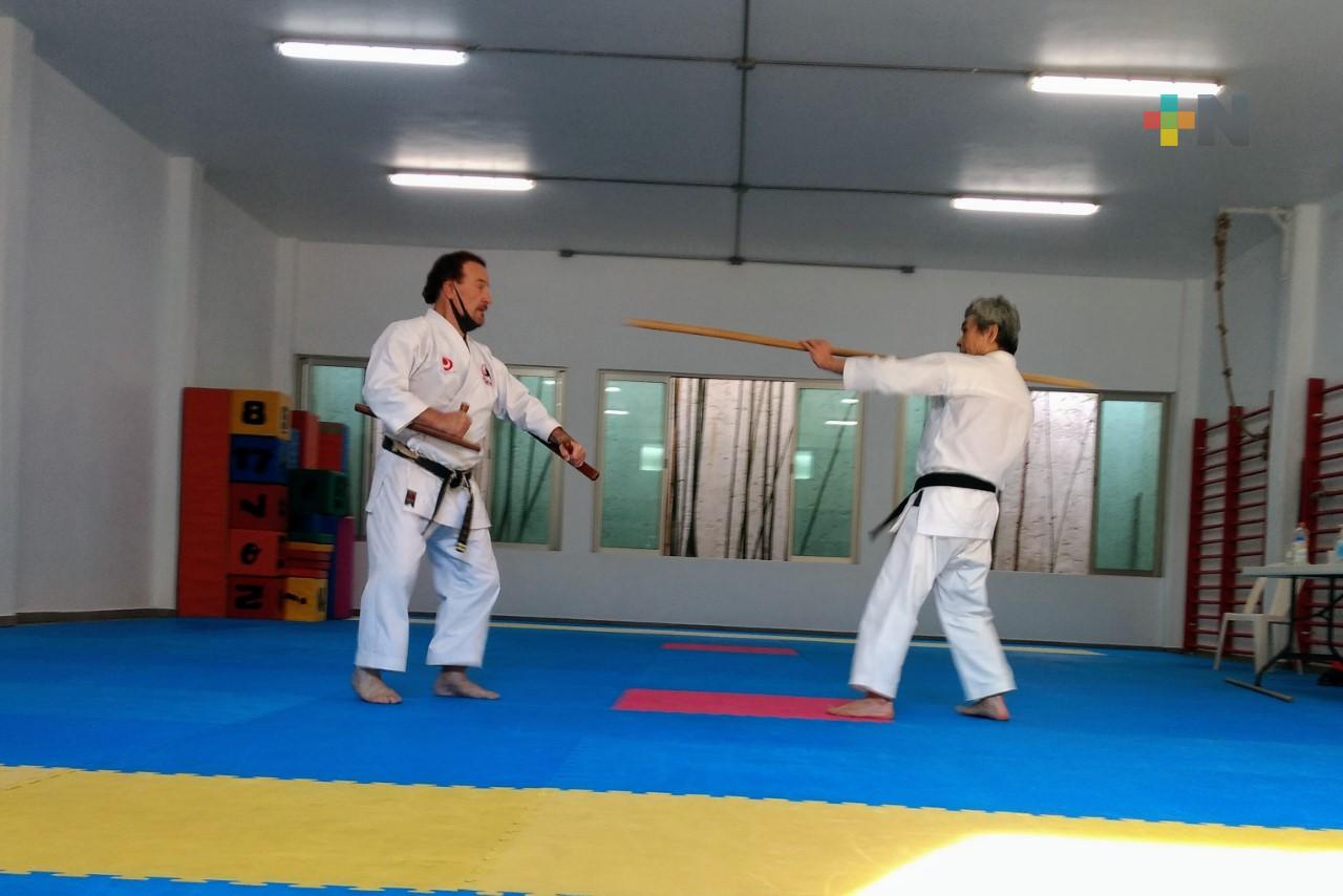 Maestro japonés impartió seminario de kobudo en Coatzacoalcos