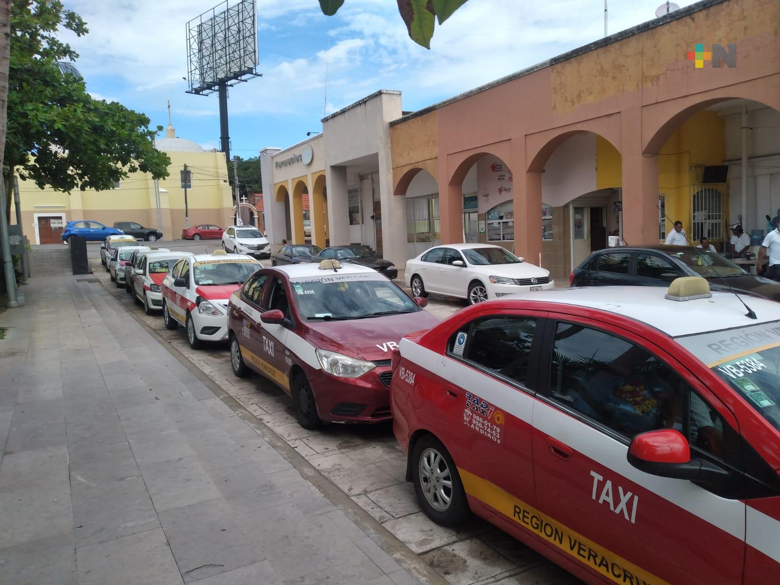 Las 12 mil concesiones de taxis son suficientes para Veracruz, Boca y Medellín:  Sertacaver