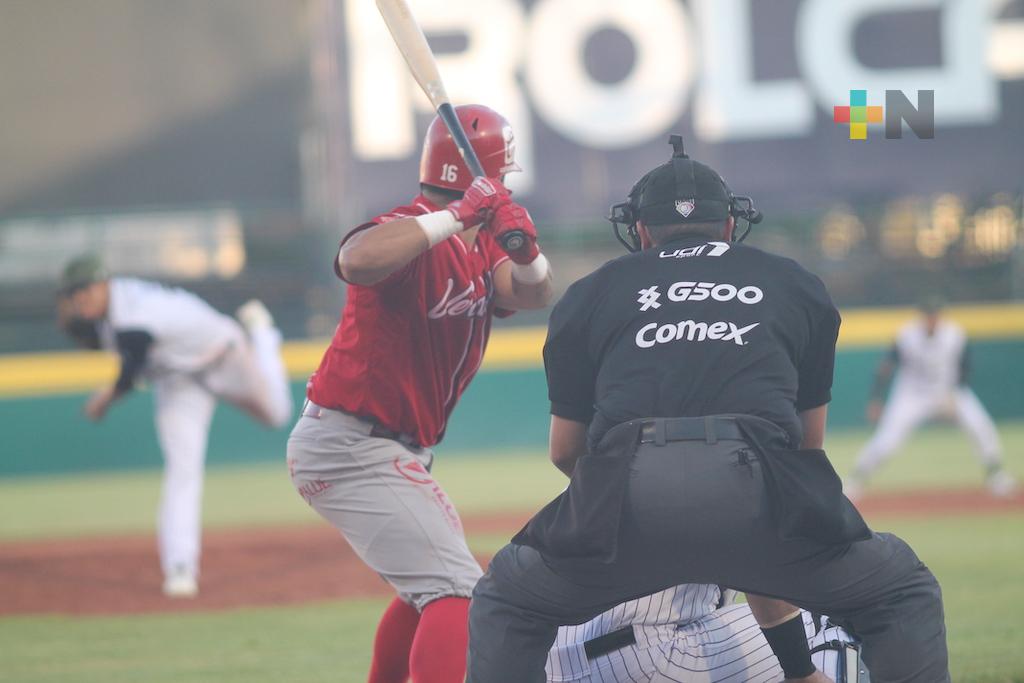El Águila vence por pizarra de 9-7 a Rieleros y se empareja la serie