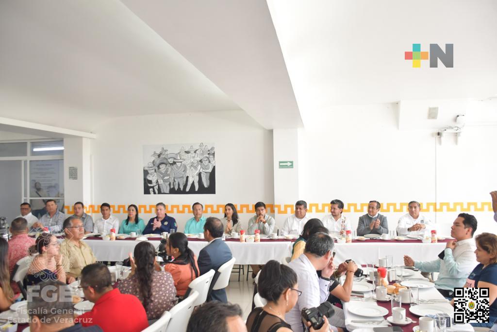 Fiscal General del Estado conmemora al lado de comunicadores y reporteras, el Día de la Libertad de Expresión