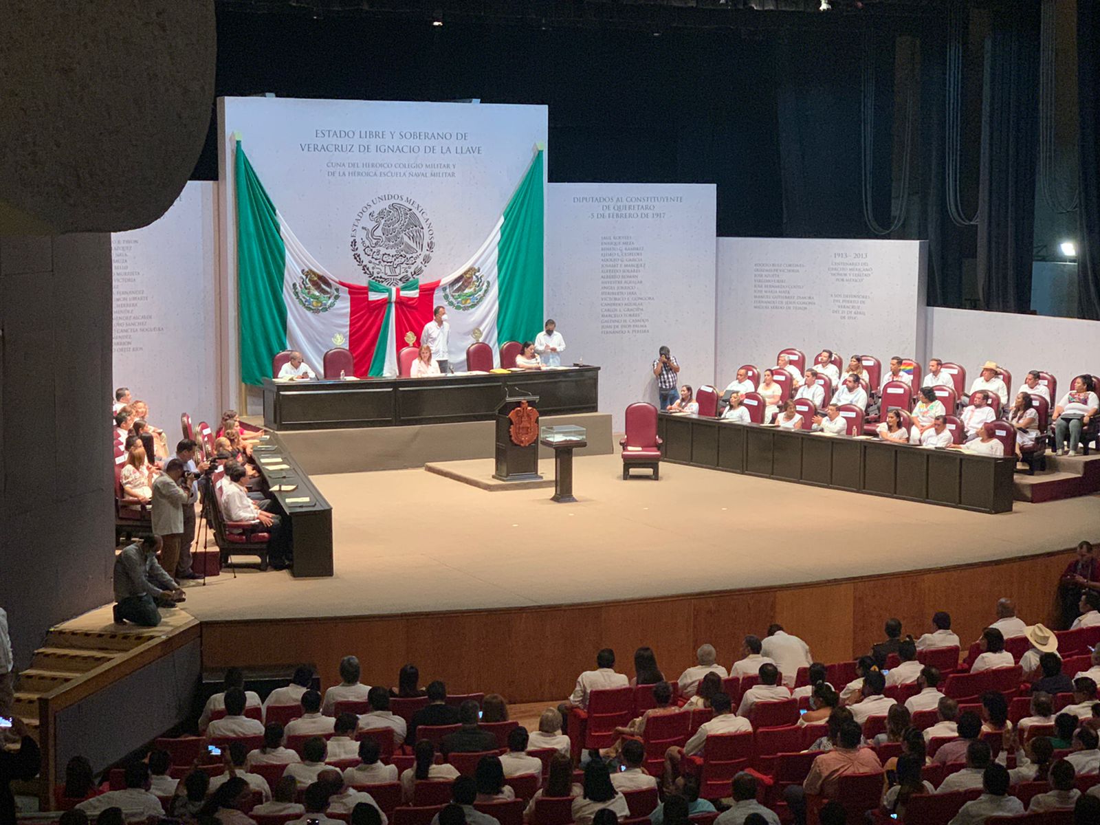 Entrega Congreso de Veracruz medalla al mérito ambiental a Manuel Guevara Huerta