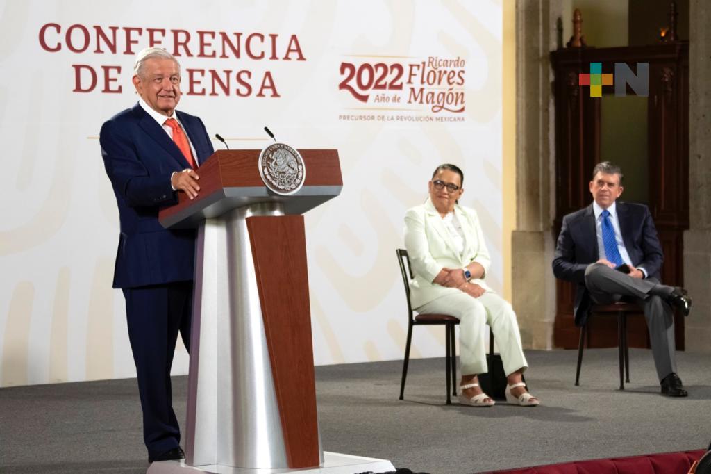 AMLO exhorta a diputados, «si no van a legislar, que no cobren y pidan licencia»