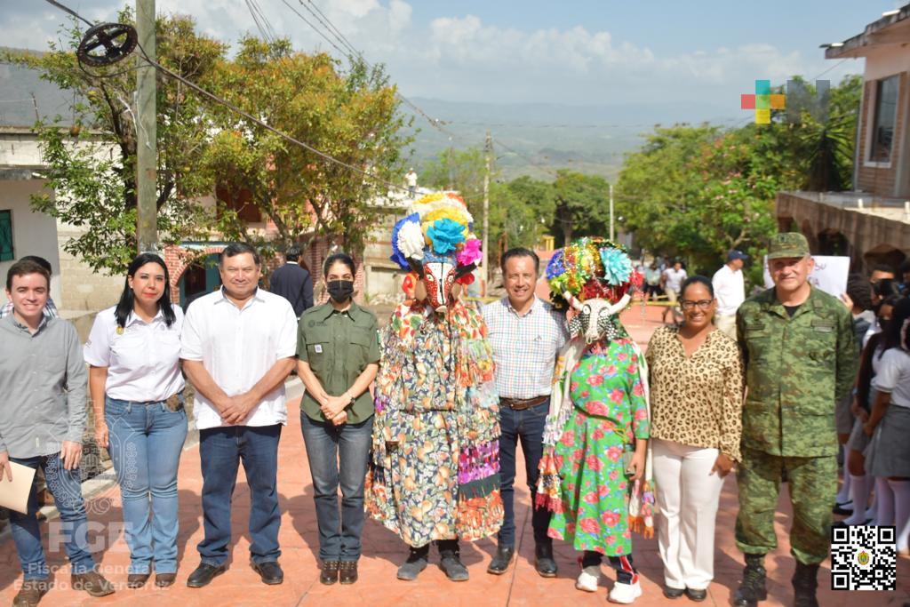 Gobernador Cuitláhuac García recorre y supervisa obras en Coyolillo, municipio de Actopan