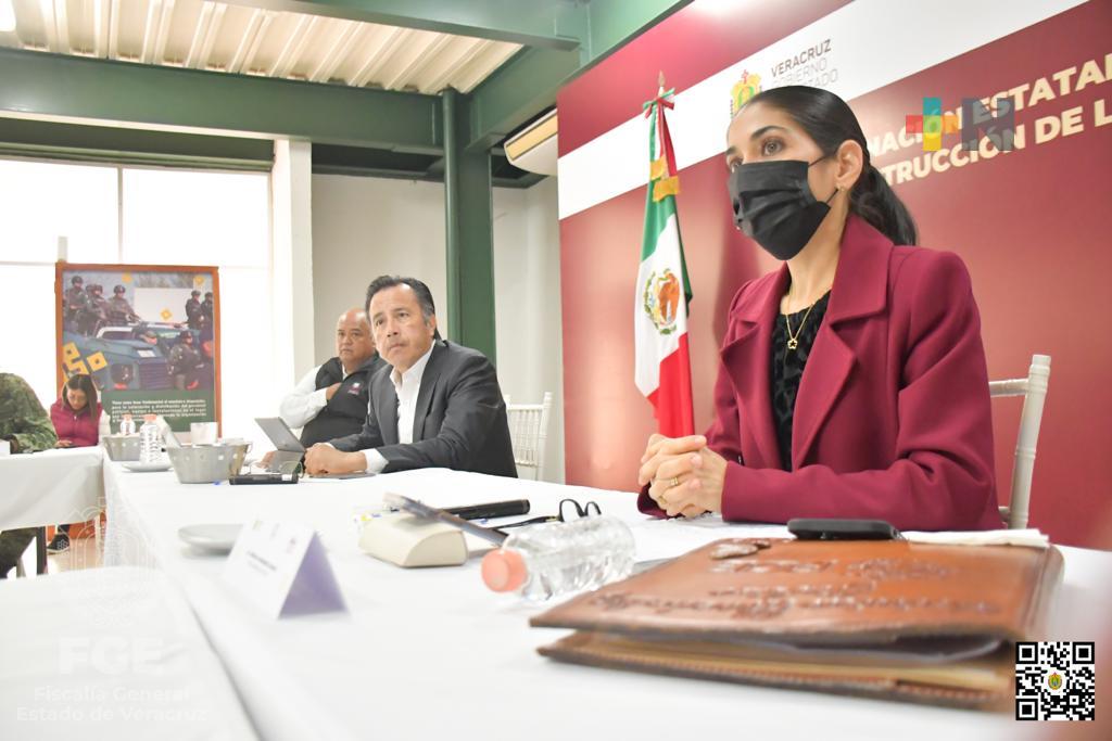 FGE brinda informe en la Mesa de Construcción para la Paz