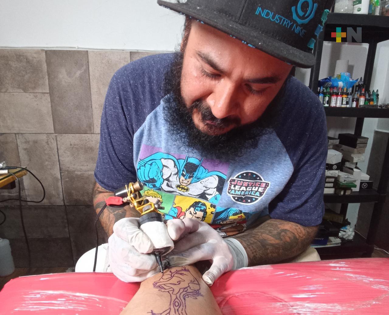 Artista de la piel, Miguel Muñoz