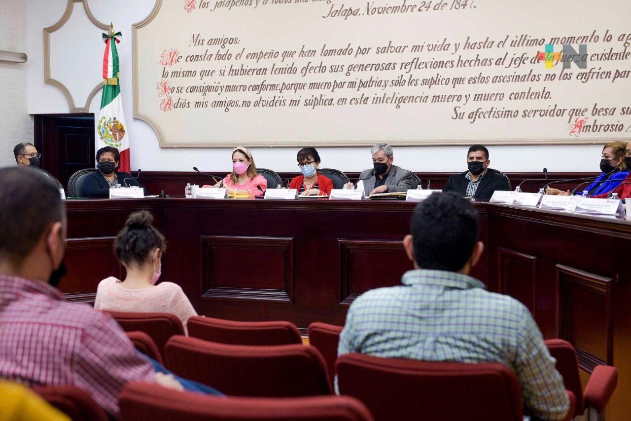 Personal certificado supervisará luminarias instaladas en la administración pasada