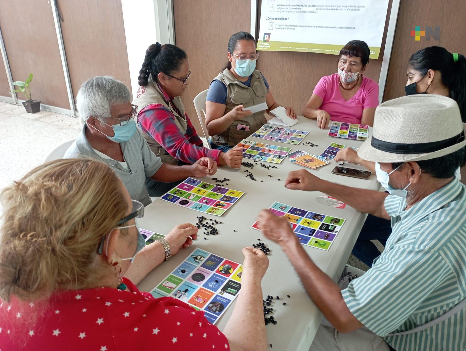 Secretaría del Bienestar ofrece actividades a personas mayores en Coatza