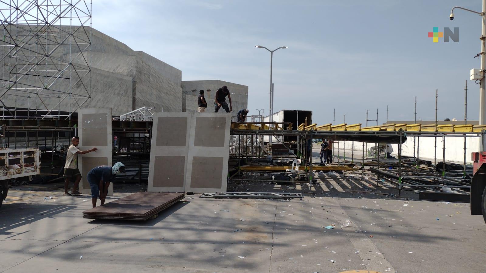 Continúan trabajos para desmontar  estructuras metálicas del salsódromo de Boca del Río