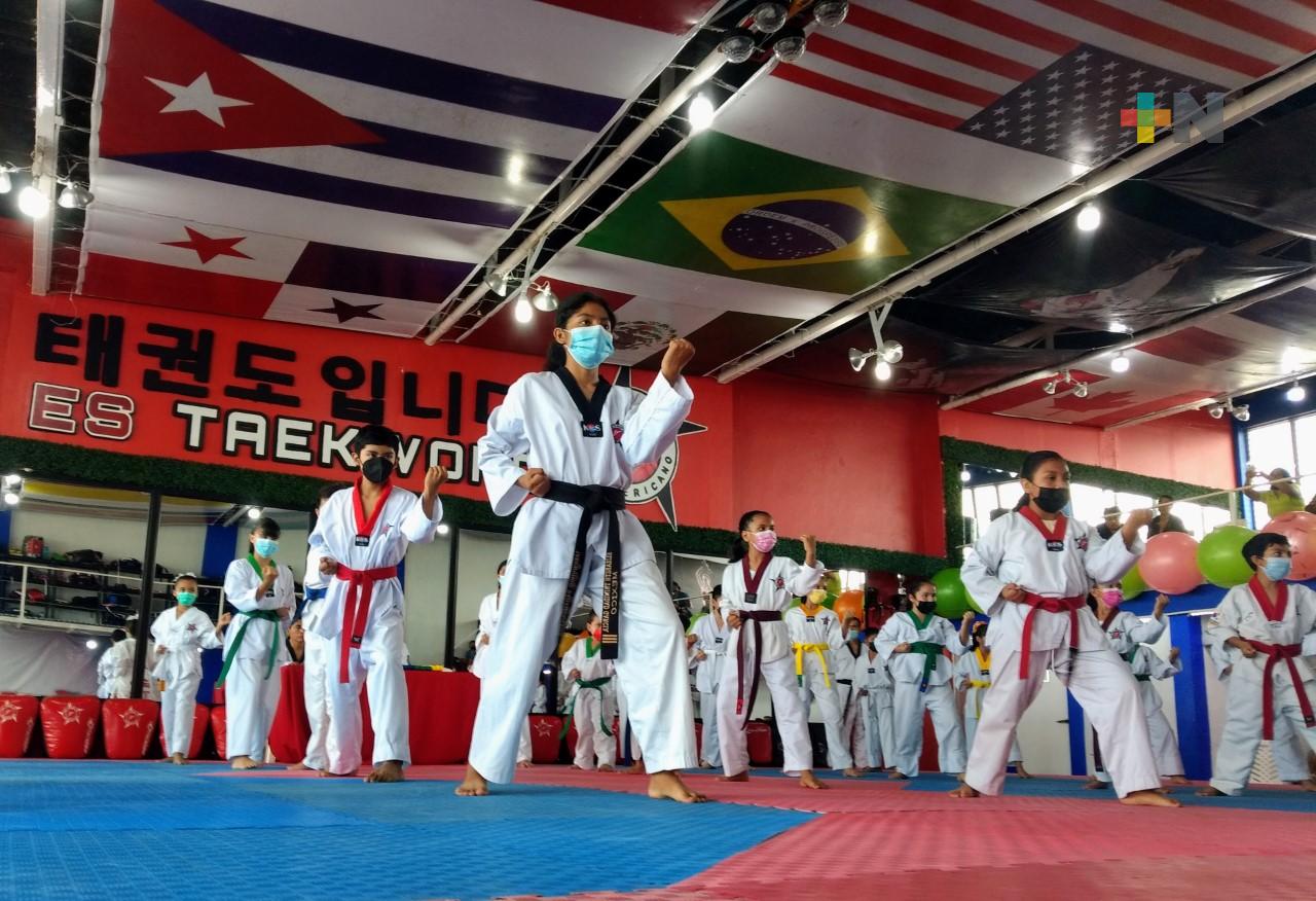 Asociación de Taekwondo Panamericano realizó examen de grados