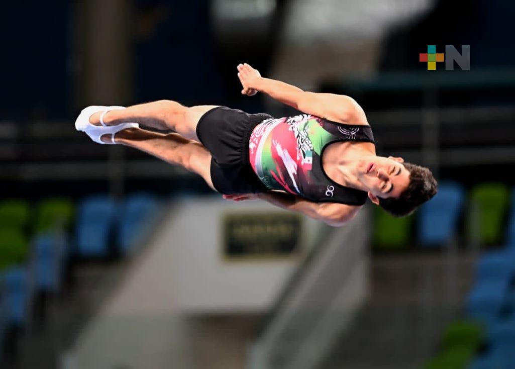Cumple gimnasta Hugo Marín en Panamericano de Trampolin