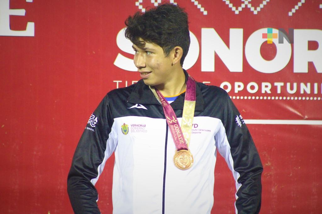 Atleta José Manuel Higuera aporta oro en atletismo de Nacionales CONADE