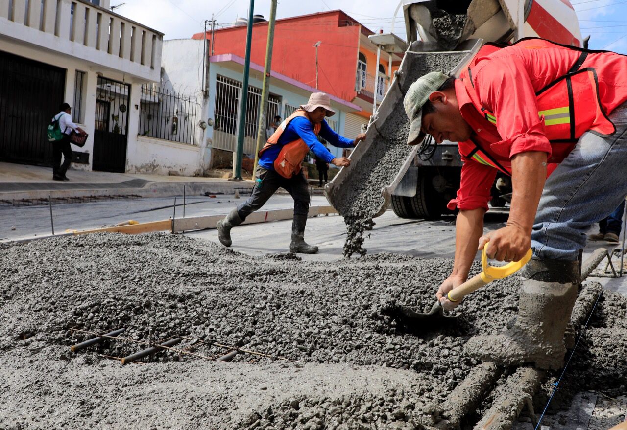 Ayuntamientos de Veracruz invierten 15 mil millones de pesos en obra pública