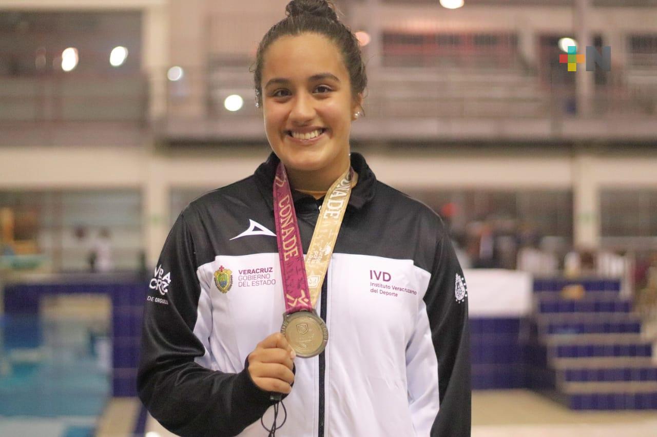 Nadadora xalapeña Diana Gómez gana plata en Nacionales CONADE