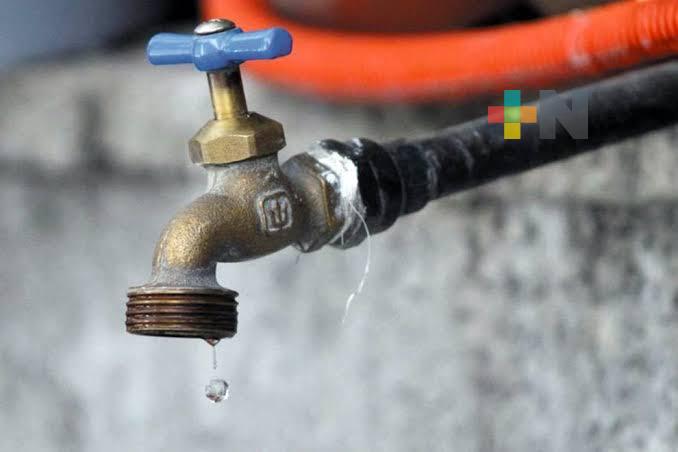 Por mantenimiento se quedan sin agua dos colonias del municipio de Veracruz