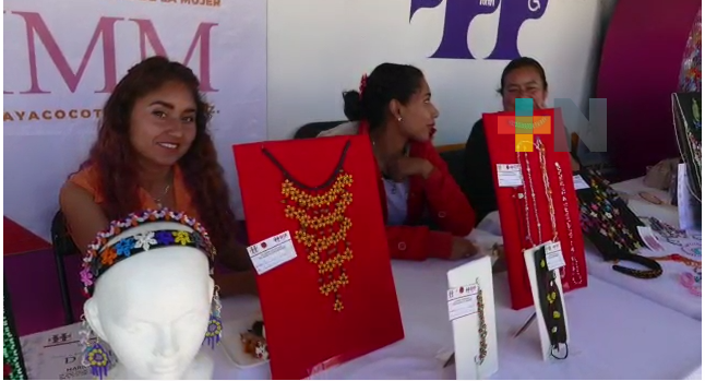 Impartió IMM cursos de bisutería en Huayacocotla