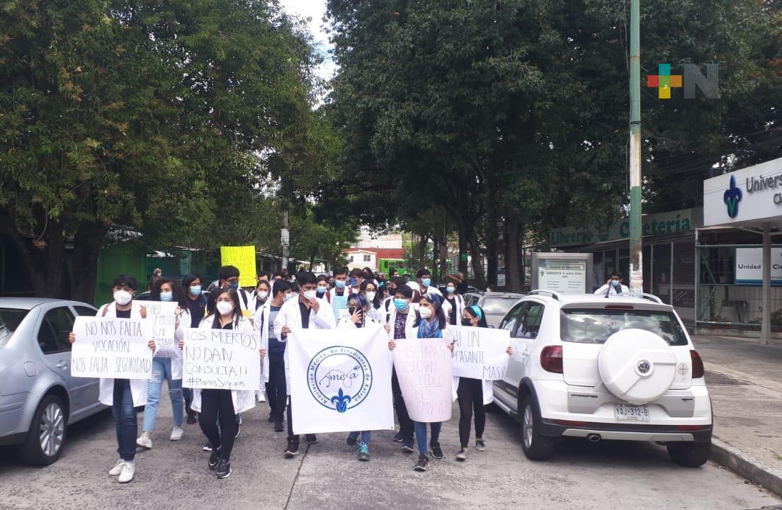 Estudiantes de Medicina de la UV piden lugares seguros para realizar servicio social