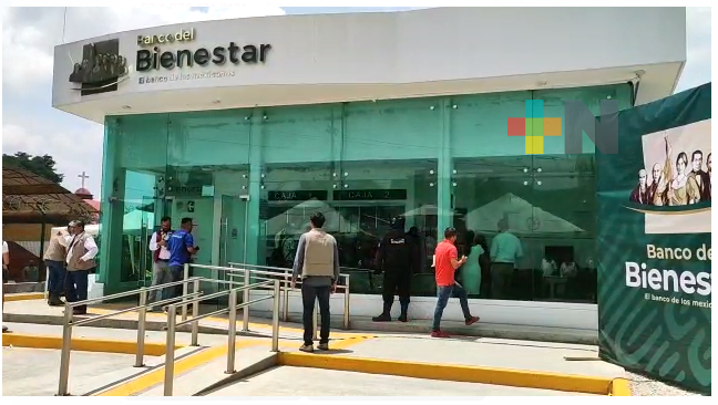 Inauguran dos bancos del Bienestar en la región centro