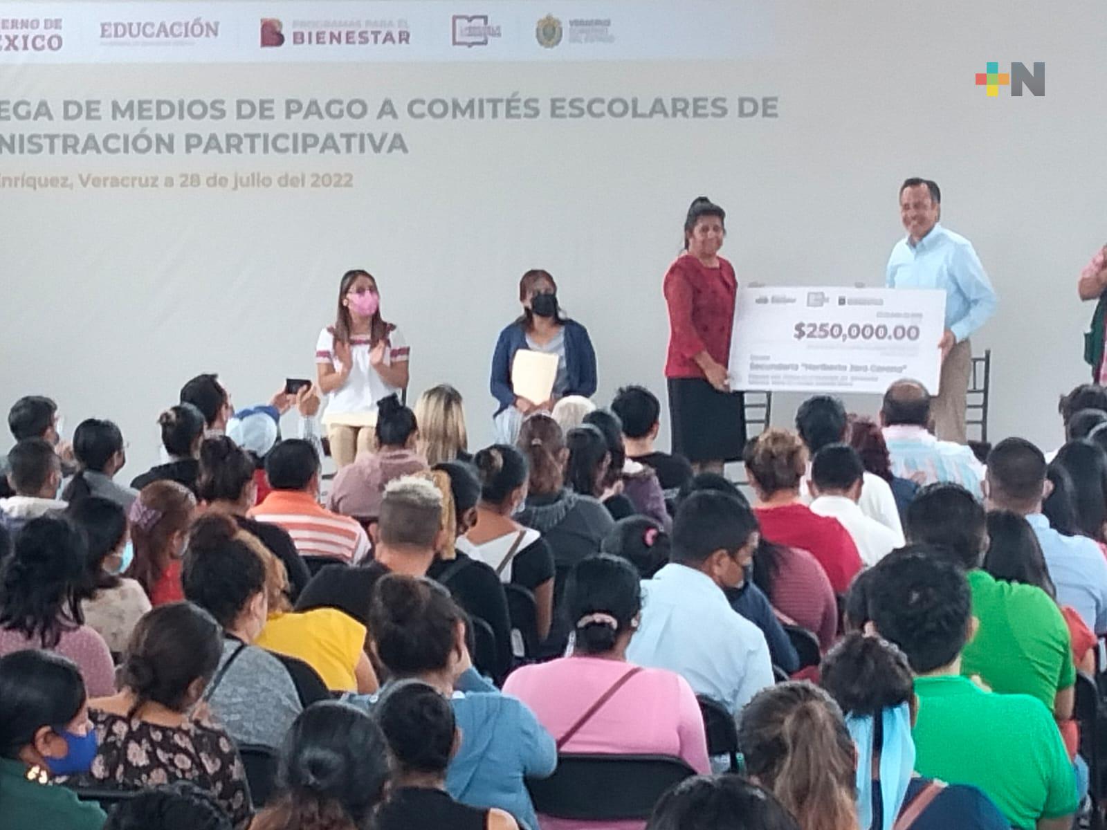 Este año programa “La Escuela es Nuestra” beneficiará a más de cinco mil planteles de Veracruz