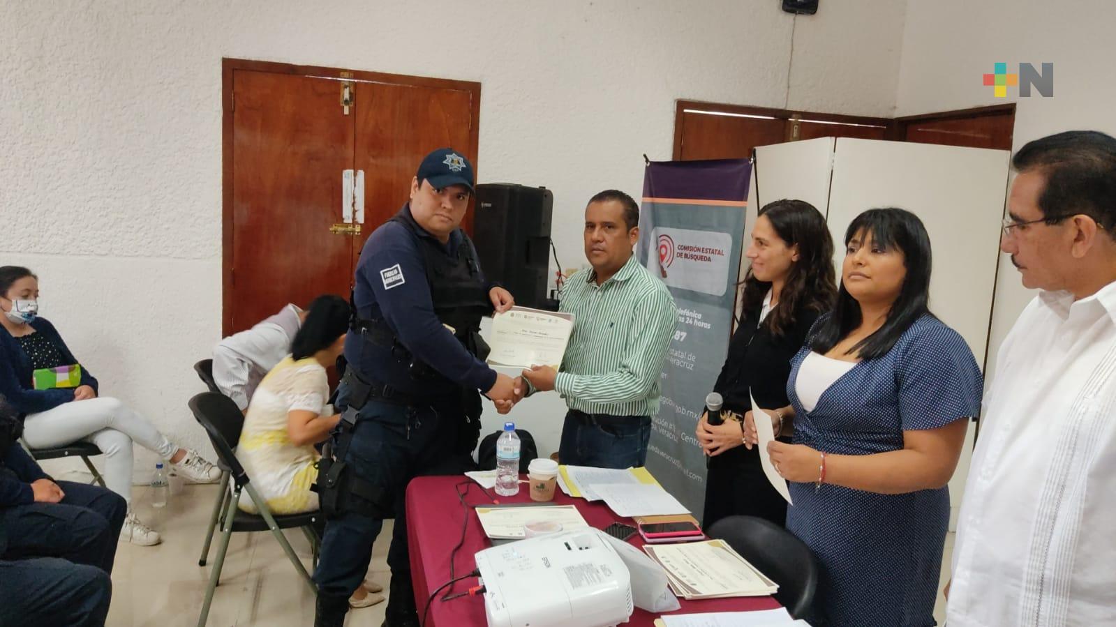Capacitan a policías de municipios del norte de Veracruz para atender casos de desaparición de personas