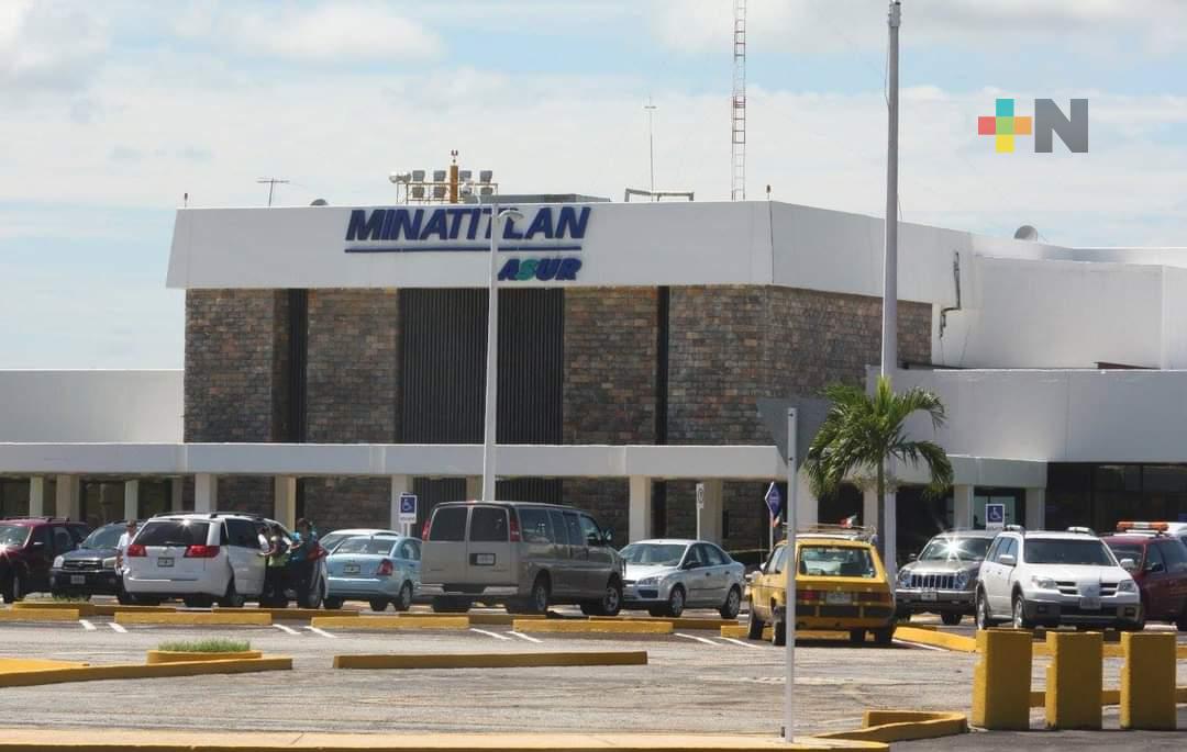 En 70 por ciento se ha recuperado movilidad en aeropuerto de Minatitlán