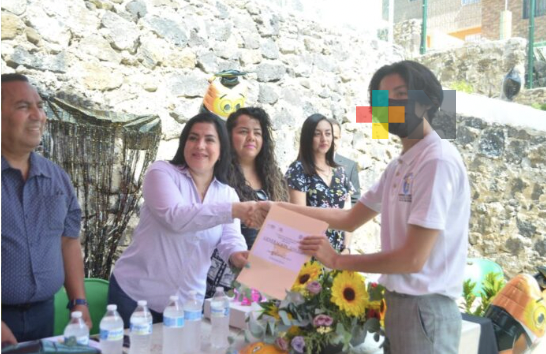 De vagón a telesecundaria digna, logro de Rosalinda Galindo, en El Cafetal