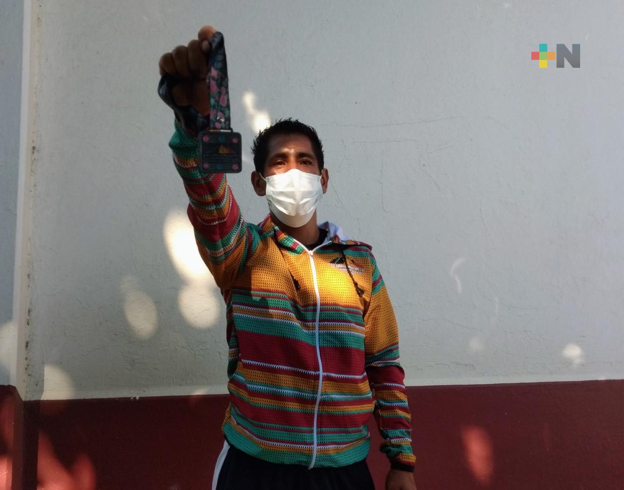 Emmanuel Sedglach se enfrentó a las montañas de Chiapas