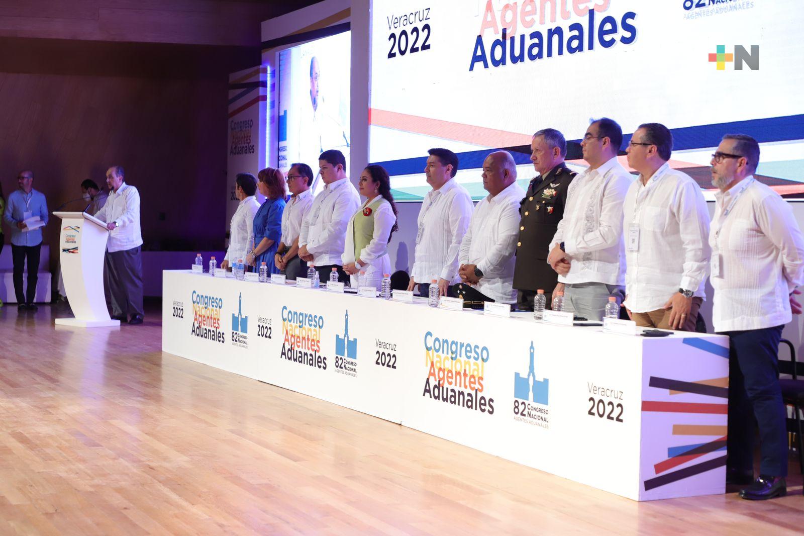 Secretario de Gobierno, Eric Cisneros inauguró el Congreso Nacional de Agentes Aduanales