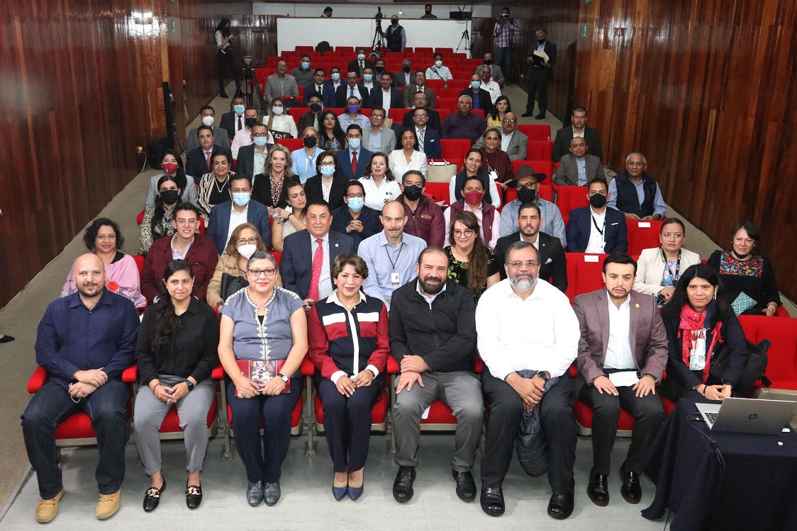 Firman SEP y CFE convenio «Internet para Todos» en 800 espacios educativos del INEA en México