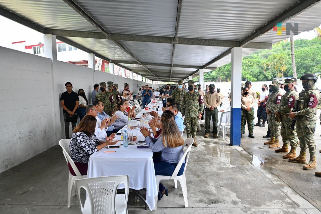 Fuerzas armadas y de Seguridad Pública  brindan apoyo en municipio de Tuxpan