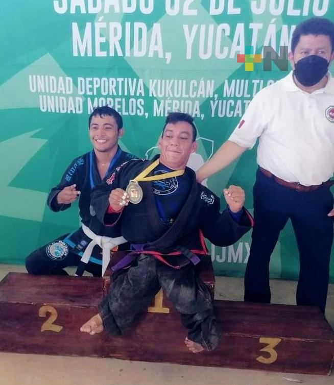 Manuel Cisneros campeón estatal de jiujitsu