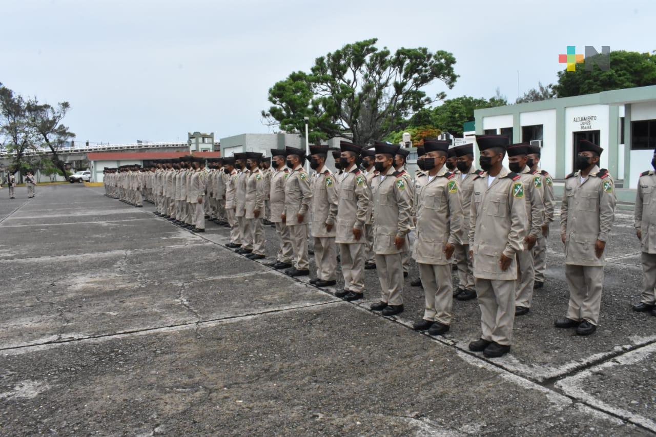Más de cien jóvenes iniciaron servicio militar en La Boticaria