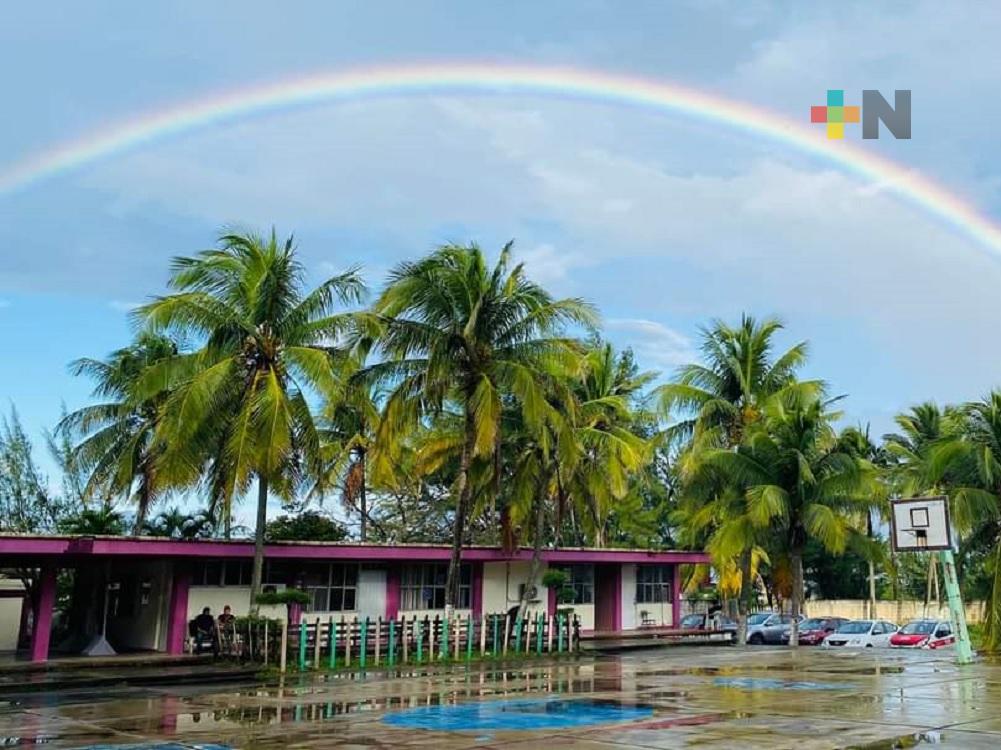 Secundaria de Coatzacoalcos recibirá 600 mil pesos del programa «La Escuela es Nuestra»