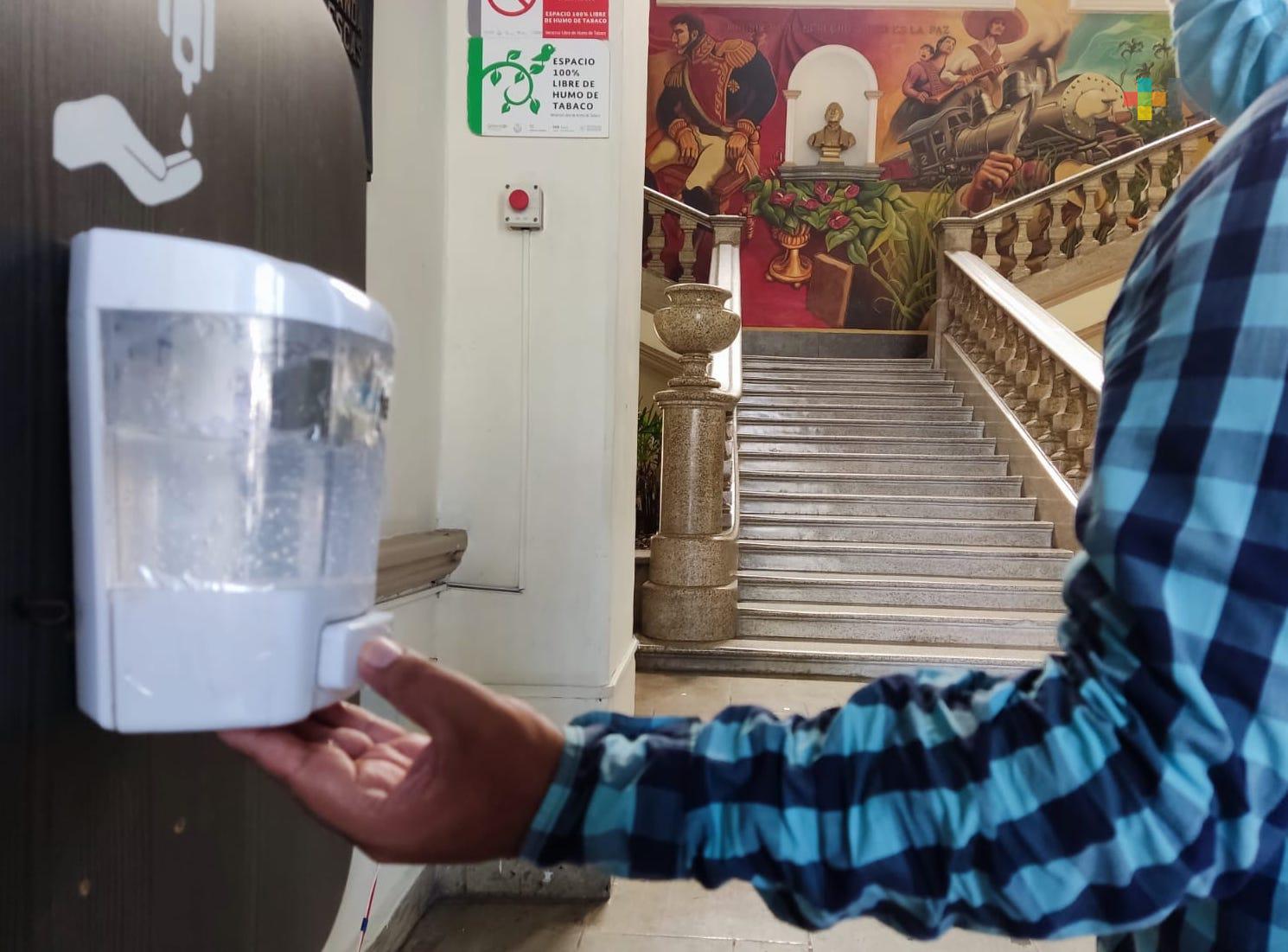 Refuerza Ayuntamiento de Córdoba filtros sanitarios ante Covid-19