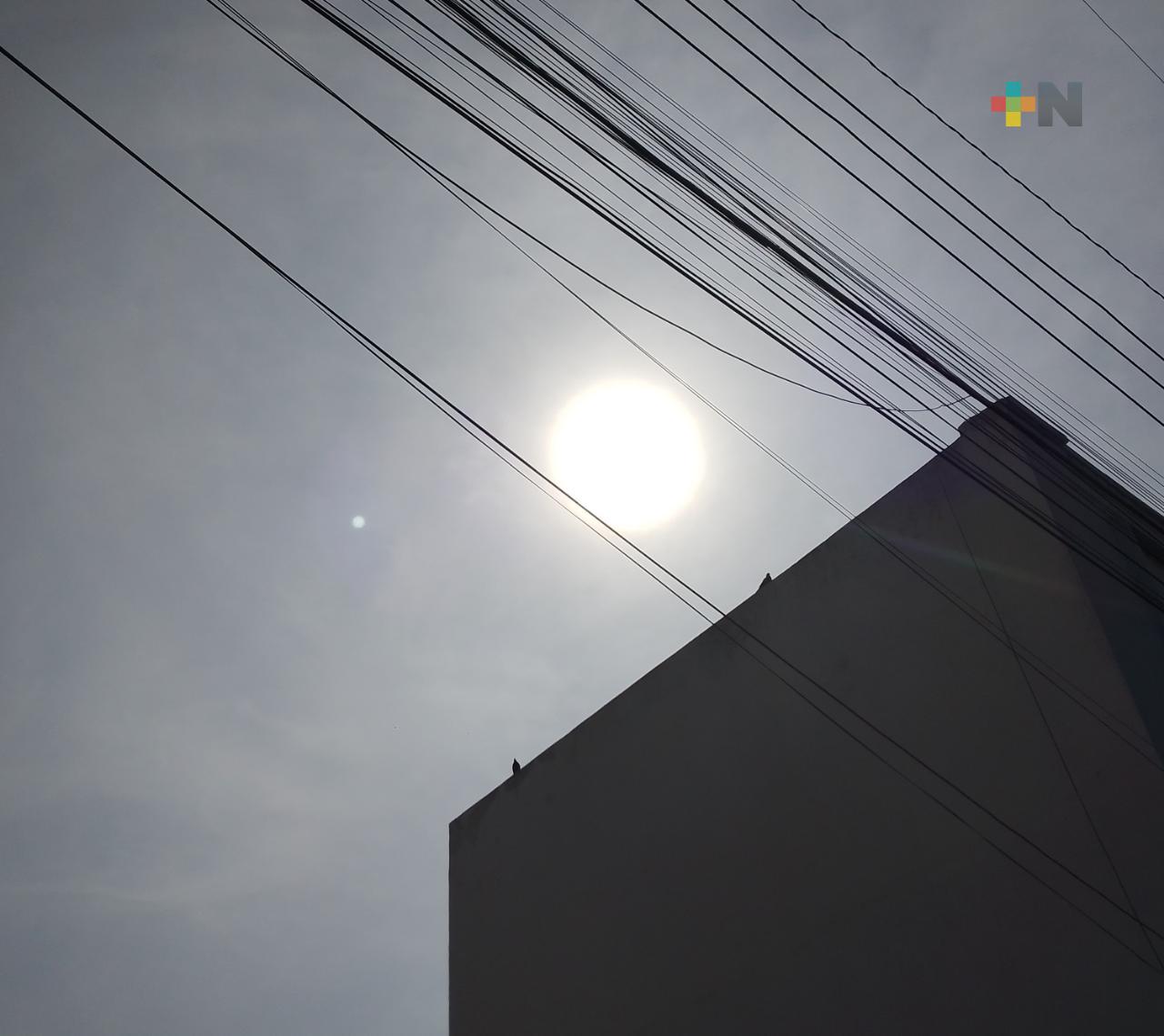 Padecen infantes golpes de calor, grupos de auxilio piden extremar precauciones