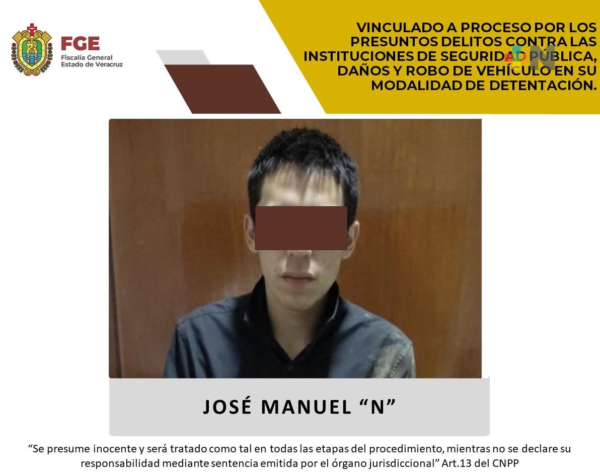 Vinculan a proceso a José Manuel «N» por delitos contra instituciones de seguridad pública, daños y robo de vehículo