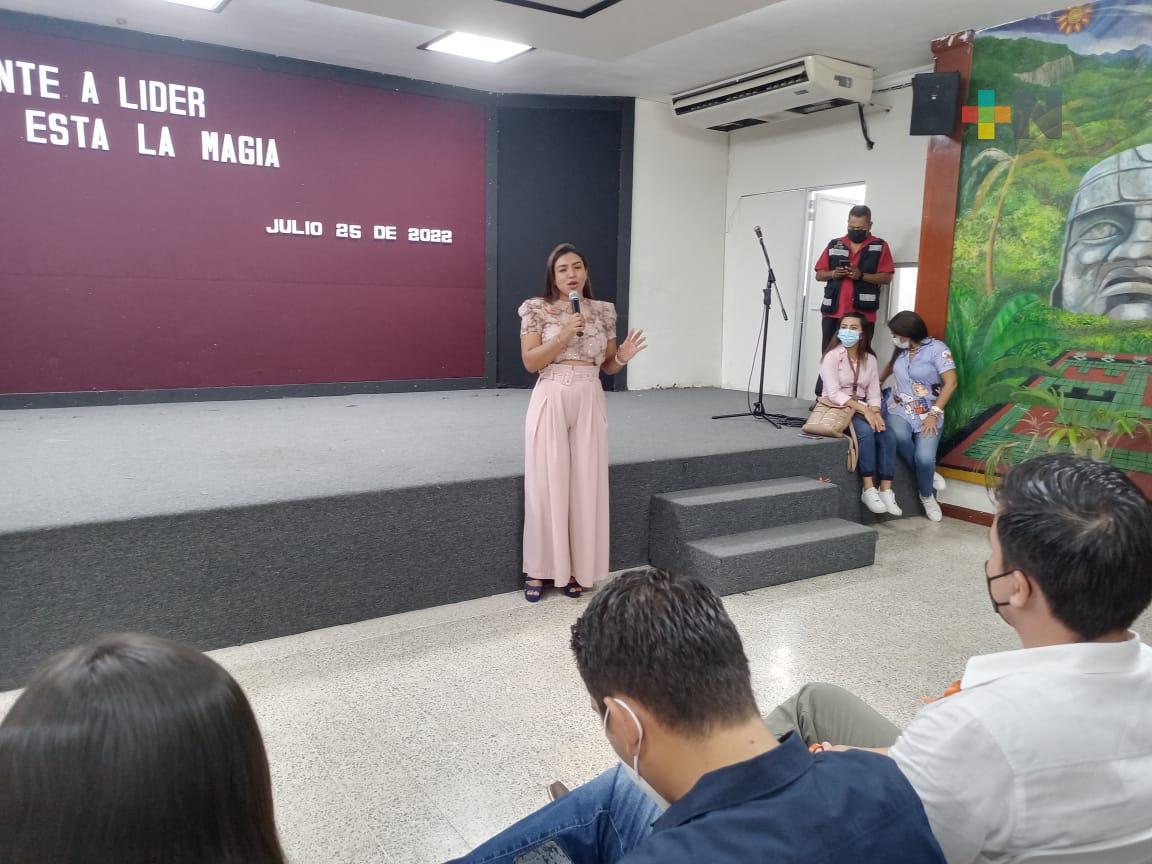 Con pláticas, Cecilia Sánchez motiva a mujeres victimas de violencia