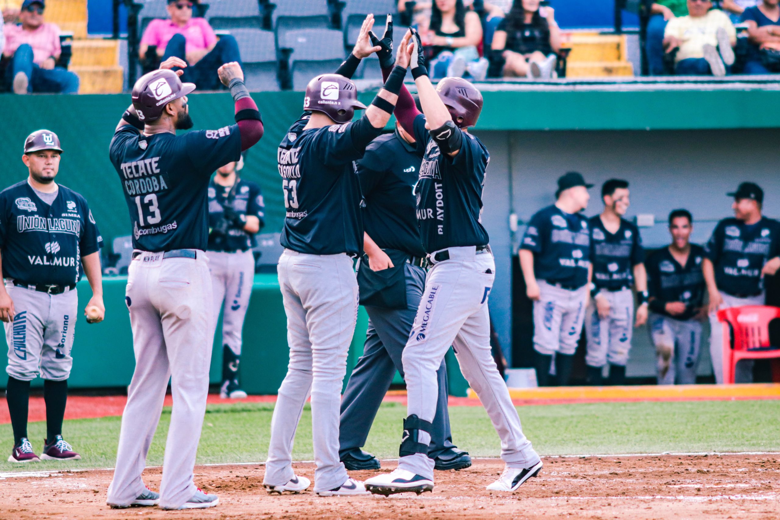 Algodoneros empata la serie, supera por pizarra de 8-6 al Águila