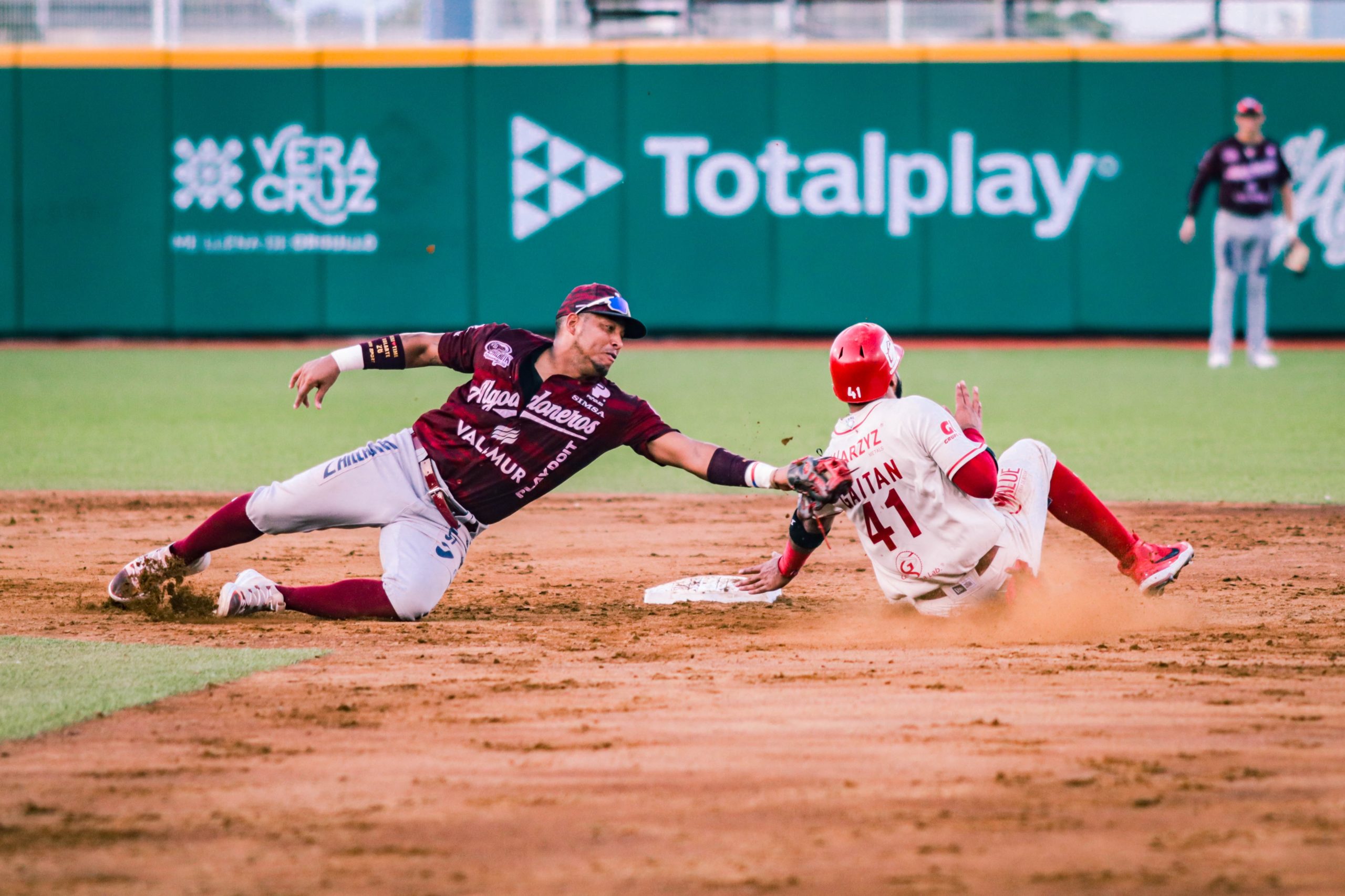 El Águila vence por 10-7 a los Algodoneros, la serie se queda en casa