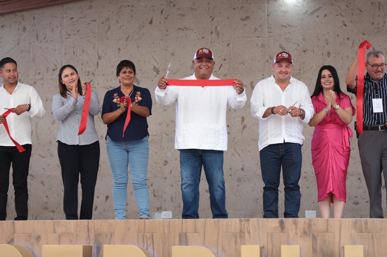 Inaugura secretario de Gobierno, Eric Cisneros el Festival Internacional del Arpa; en Cerrillos de Díaz
