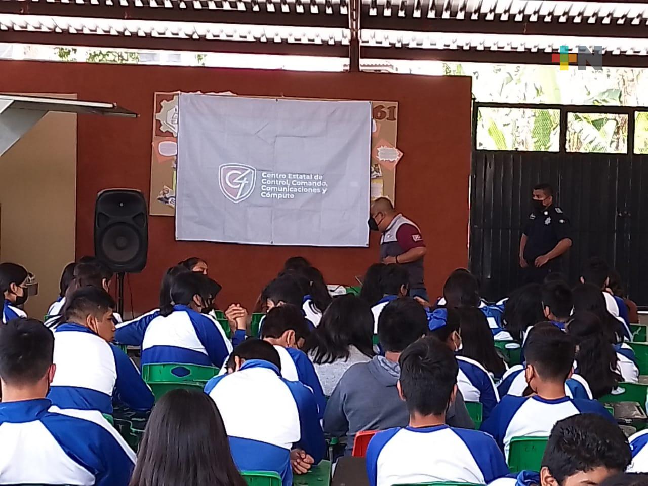 C4 y policía municipal de Chocamán trabajan en la prevención del delito entre la población