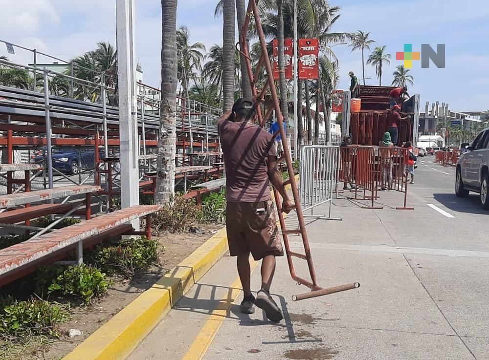 Inicia retiro de gradas del Carnaval de Veracruz 2022