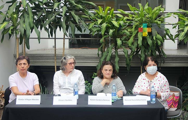 Curaduría feminista es un tipo de activismo