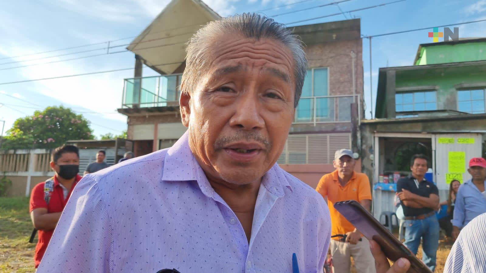 En Coatzacoalcos, albañiles se manifiestan por bajos salarios