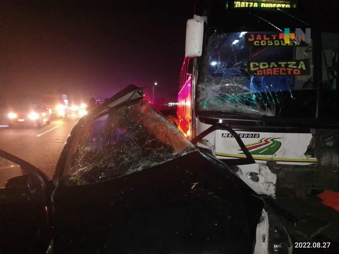 Choque en carretera Minatitlán-Coatzacoalcos deja mujer herida