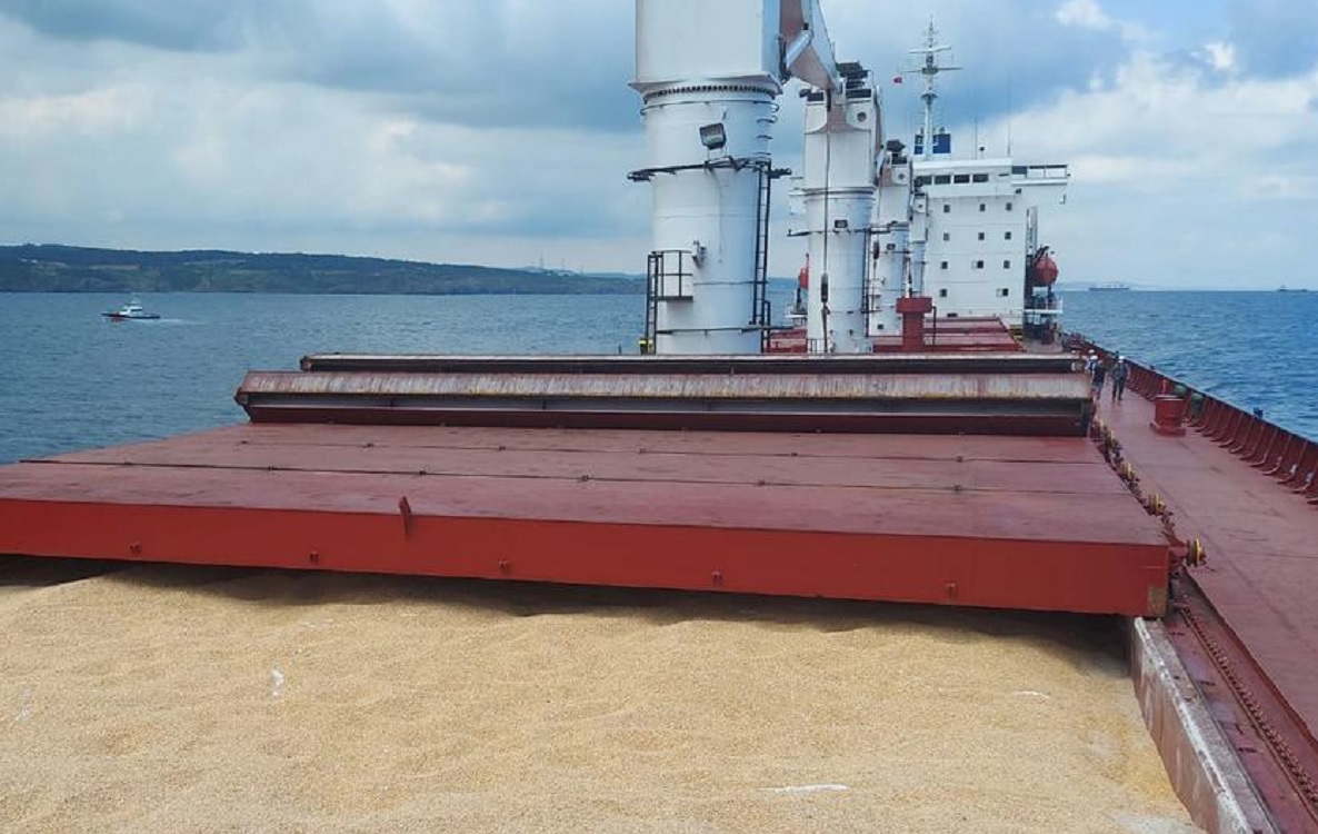 Barco con grano para África listo para partir de Ucrania