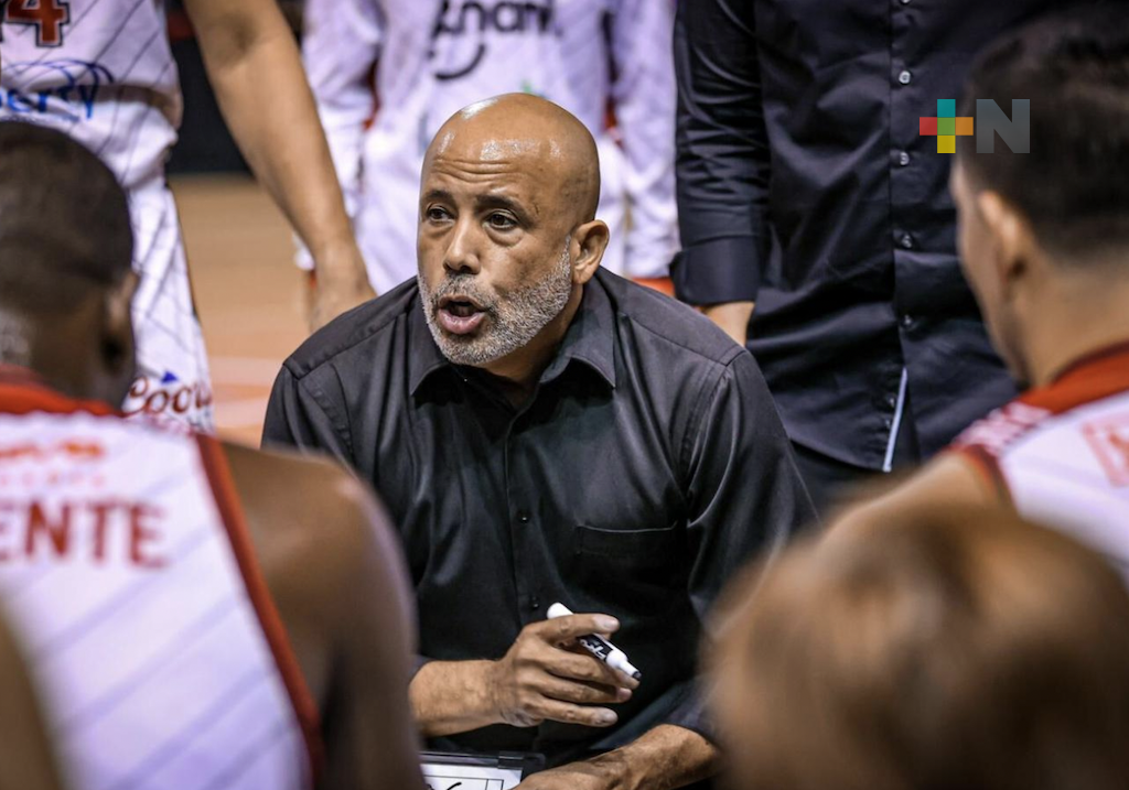 Allans Colón cerca de emplumarse ¿dirigirá a Halcones de Xalapa?