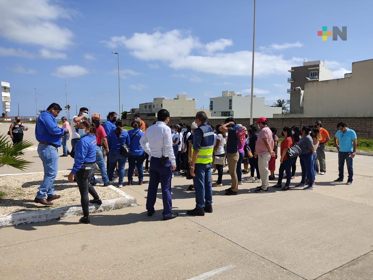 Realizan simulacro de sismo en cine de Coatza