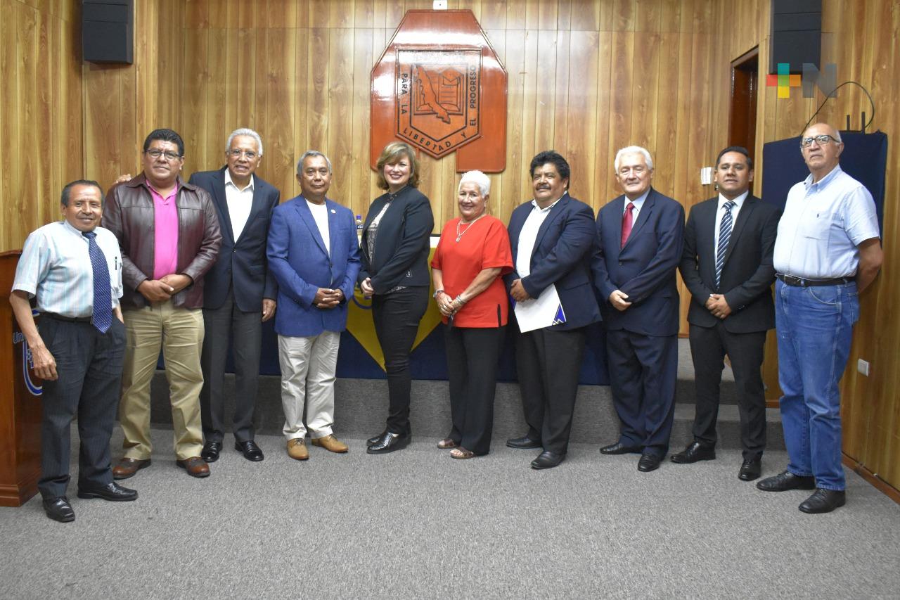 Suscriben convenio CEAPP y Universidad IVES para capacitar periodistas