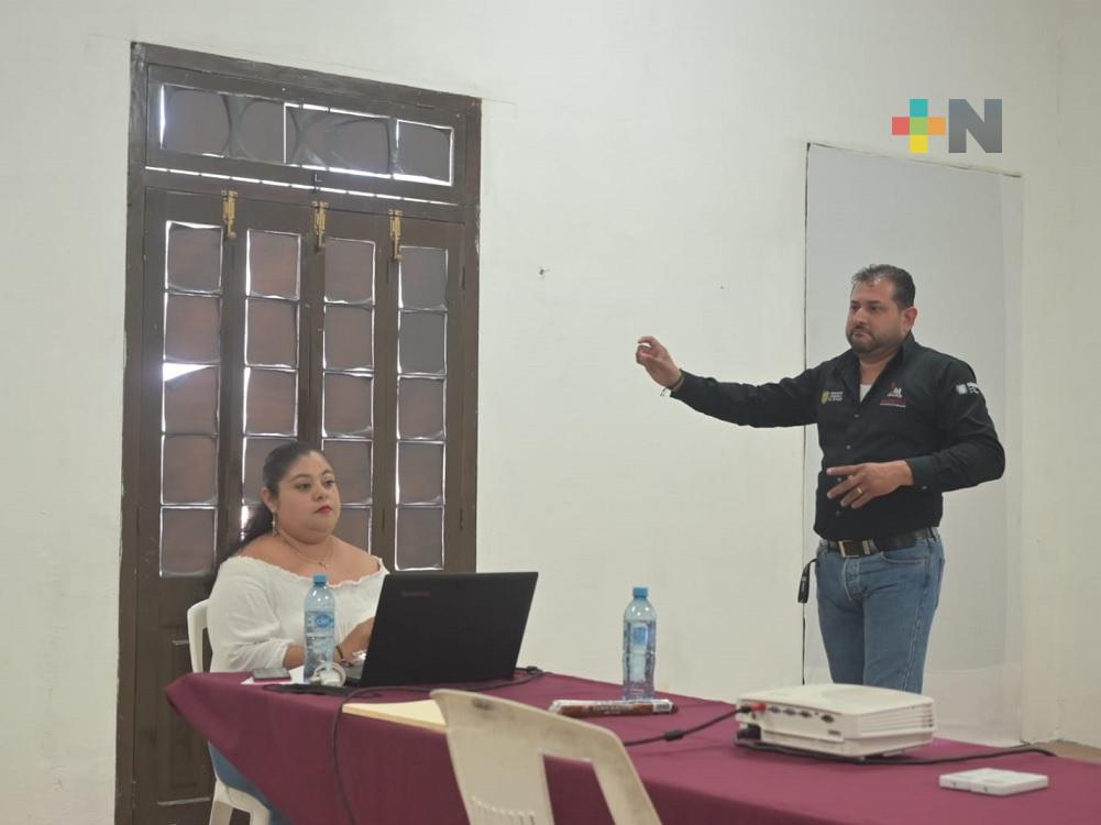 Programa Huella Veracruzana continúa apoyando a población de Pánuco con actas de nacimiento